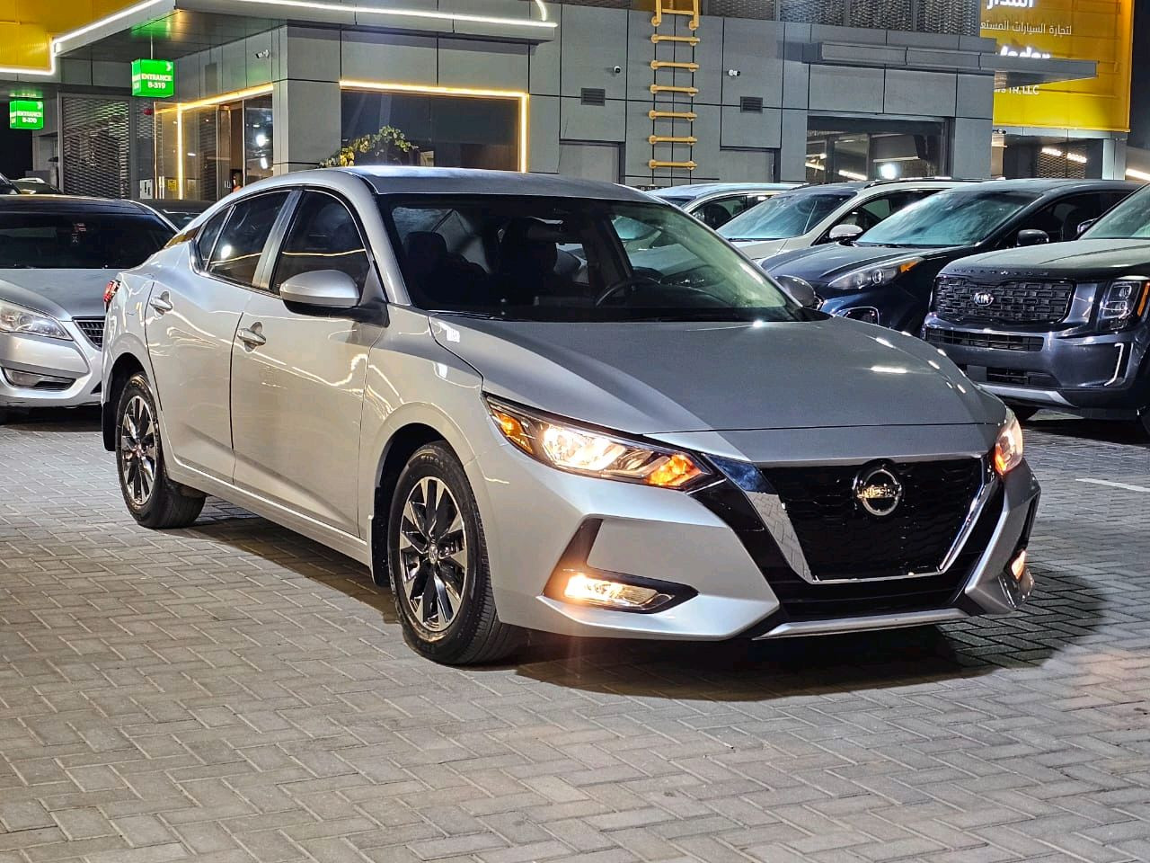 Nissan Sentra - Image 5