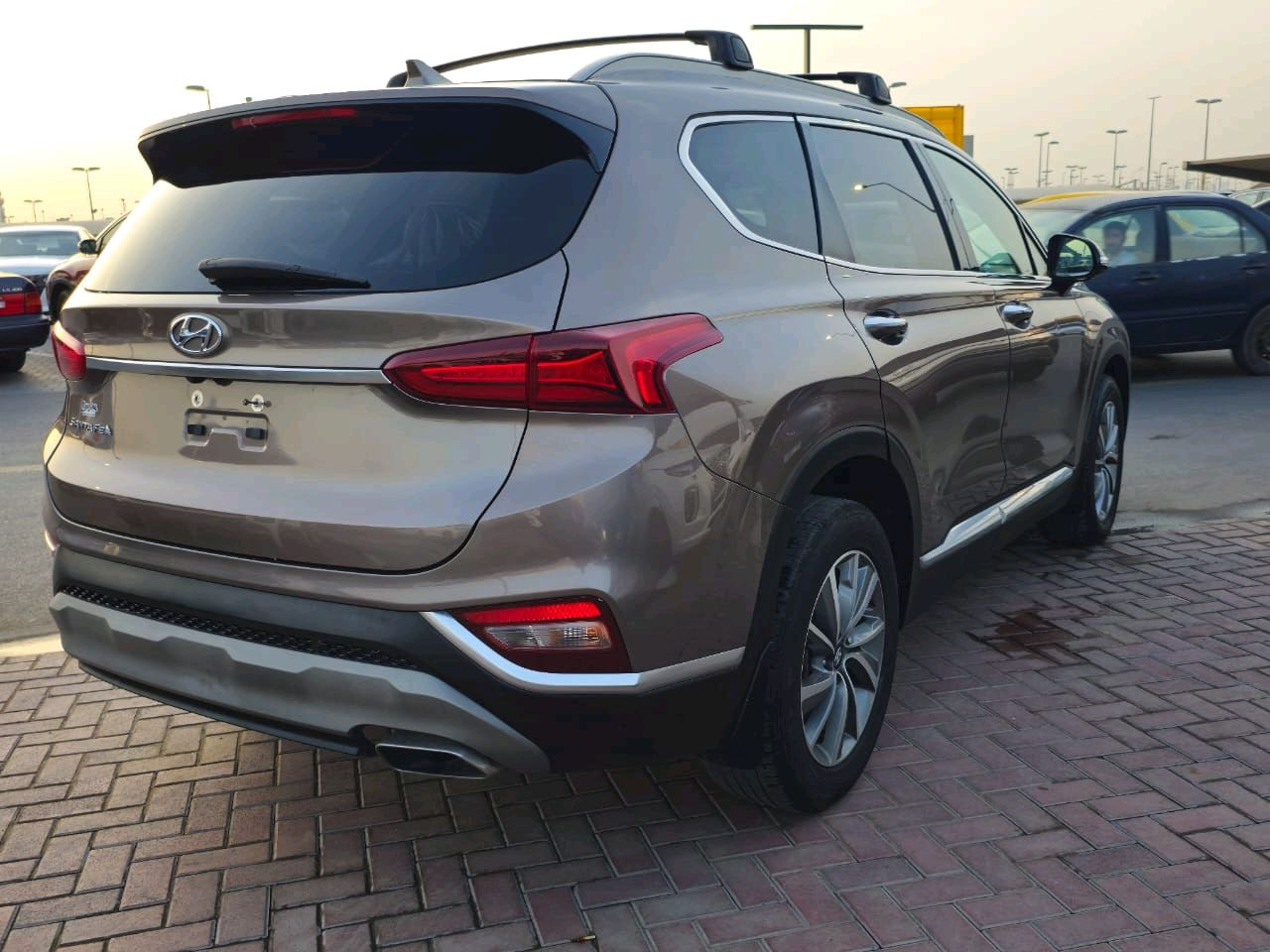 Hyundai Santa Fe - Image 11