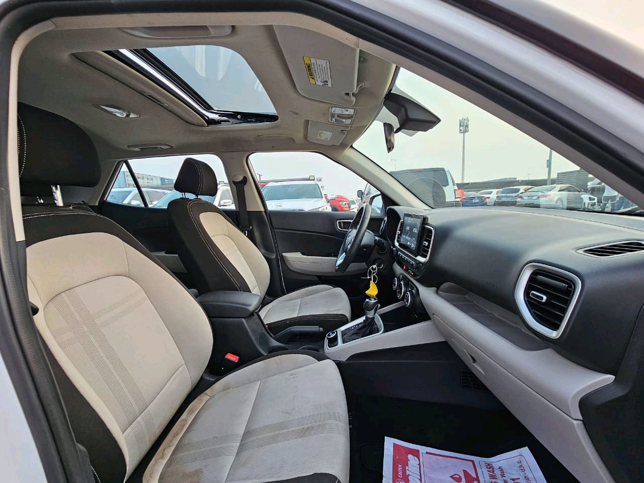 Hyundai VENUE - Image 5