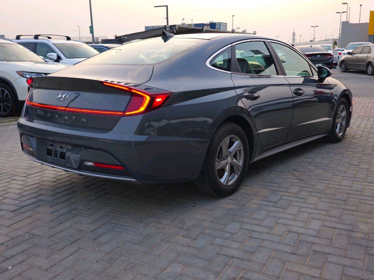 Hyundai Sonata - Image 7