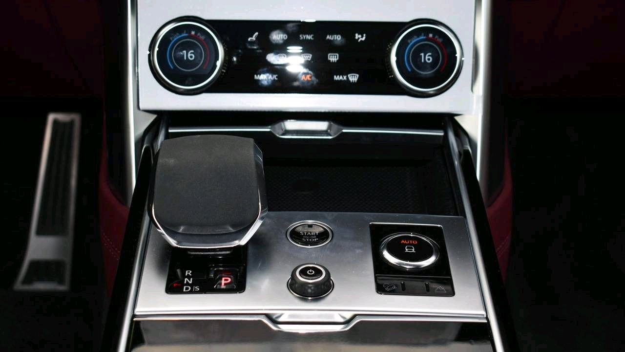 Range Rover Autobiography - Image 9