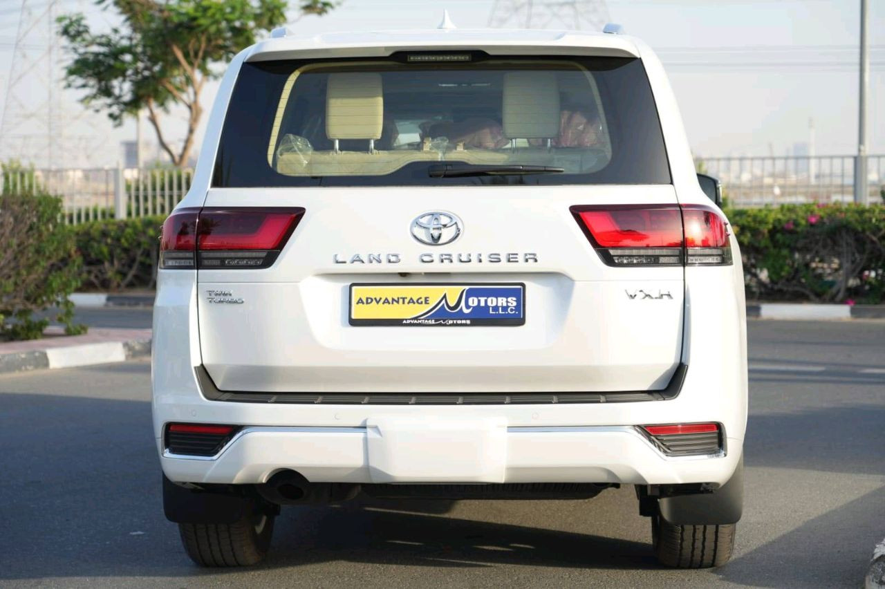 Toyota Land Cruiser - Image 8