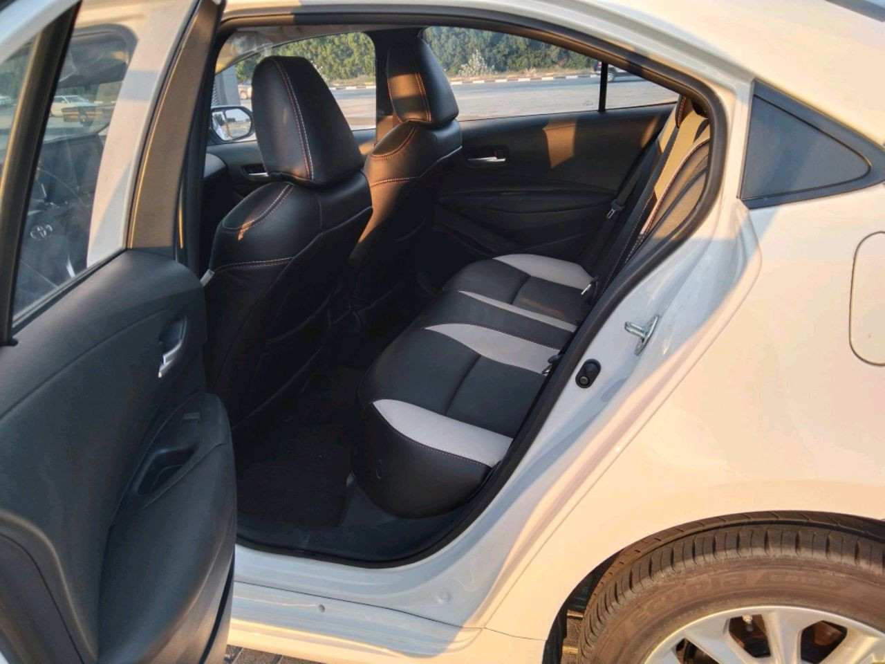 Toyota Corolla - Image 3