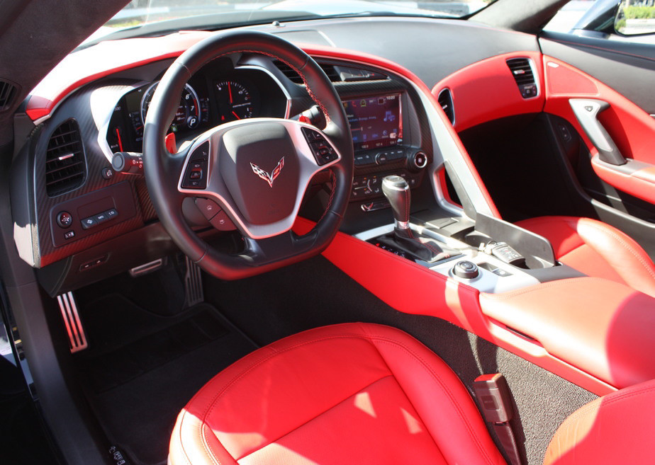 Chevrolet Corvette - Image 10