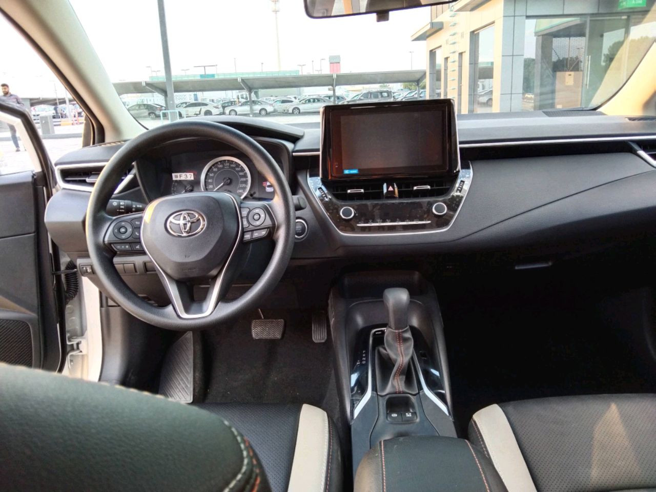 Toyota Corolla - Image 5