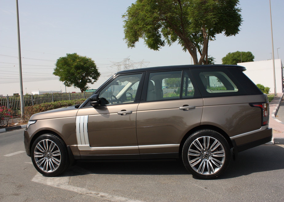 Range Rover HSE - Image 2
