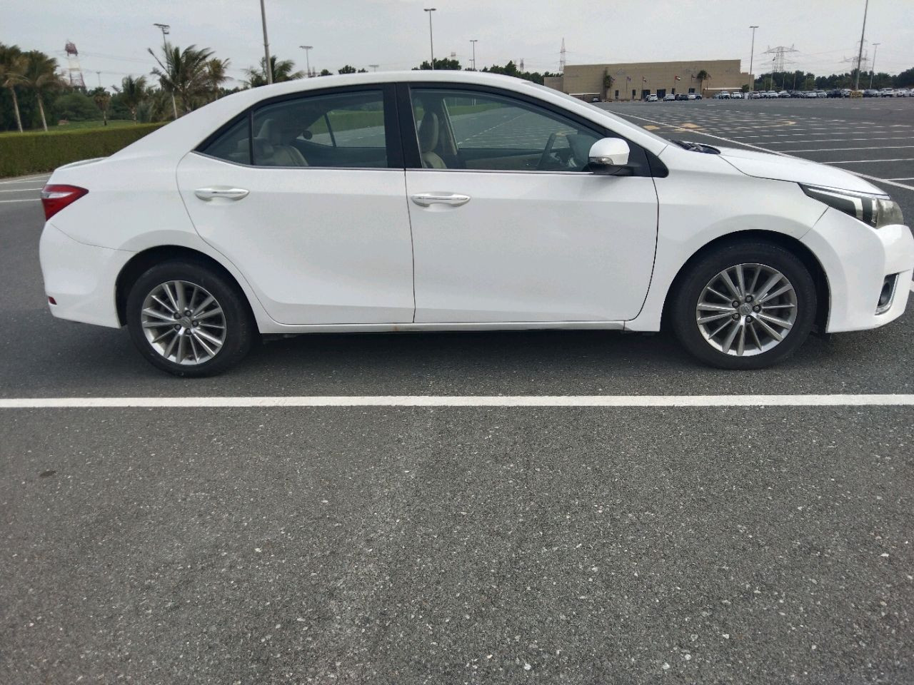 Toyota Corolla - Image 8