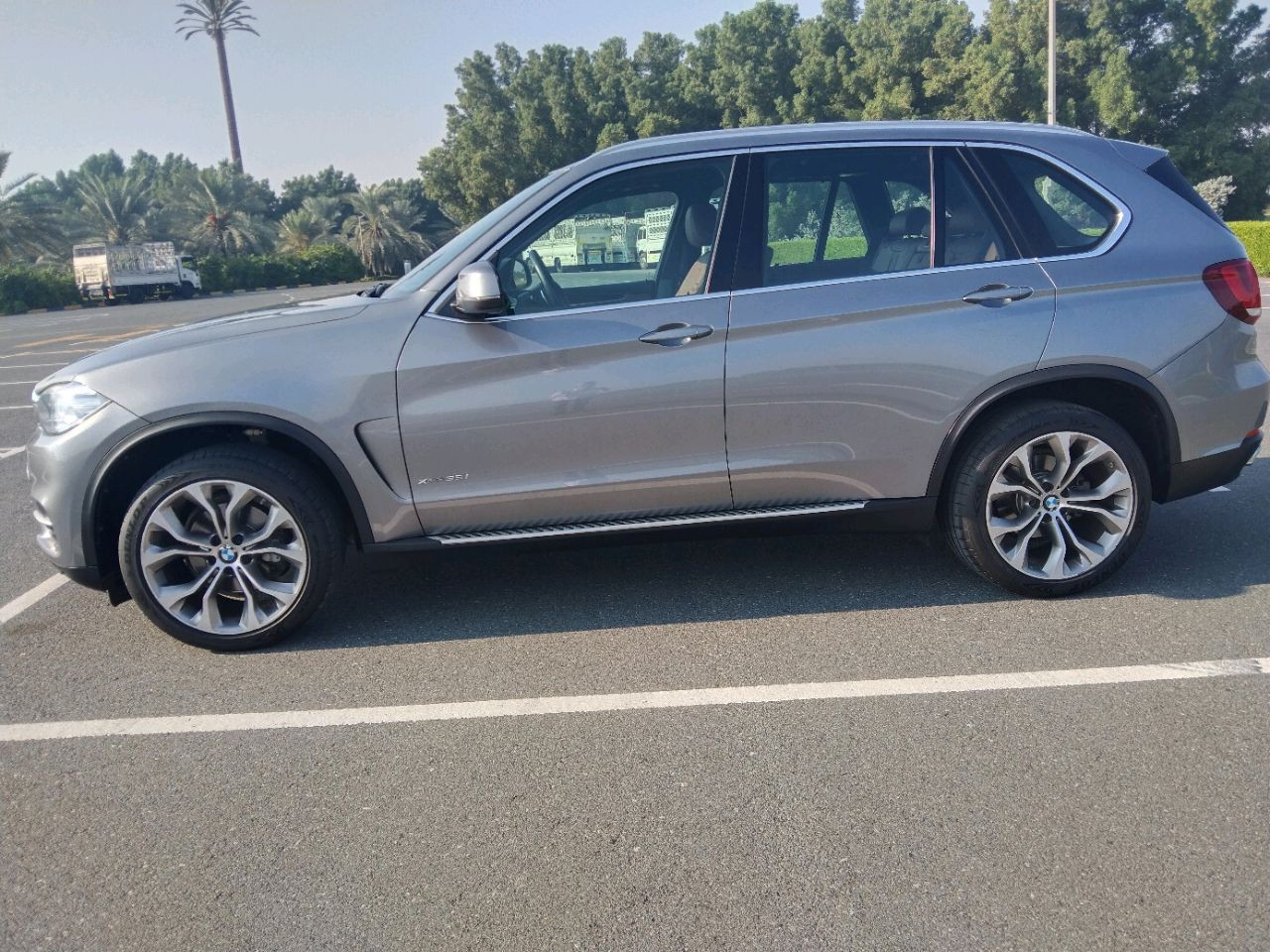BMW 5-Series - Image 12