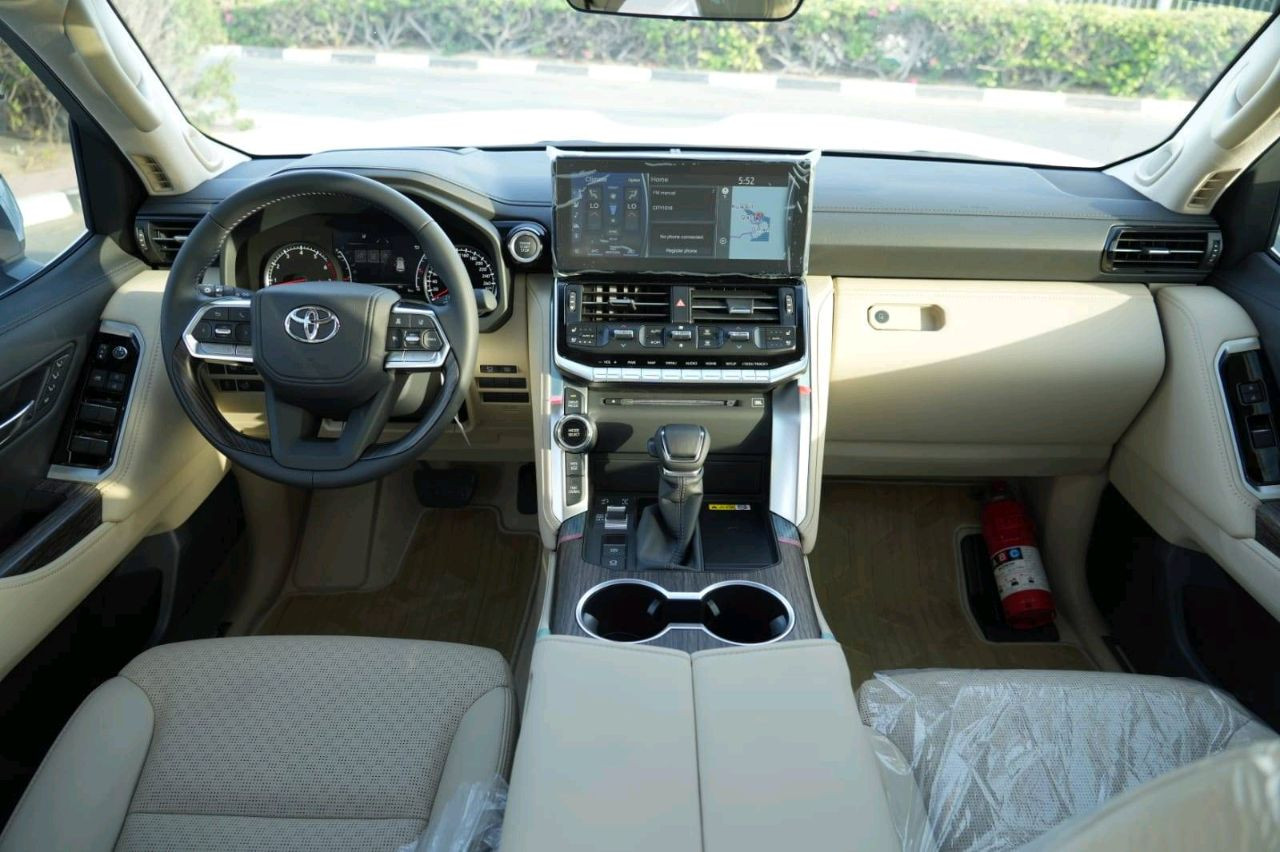 Toyota Land Cruiser - Image 4