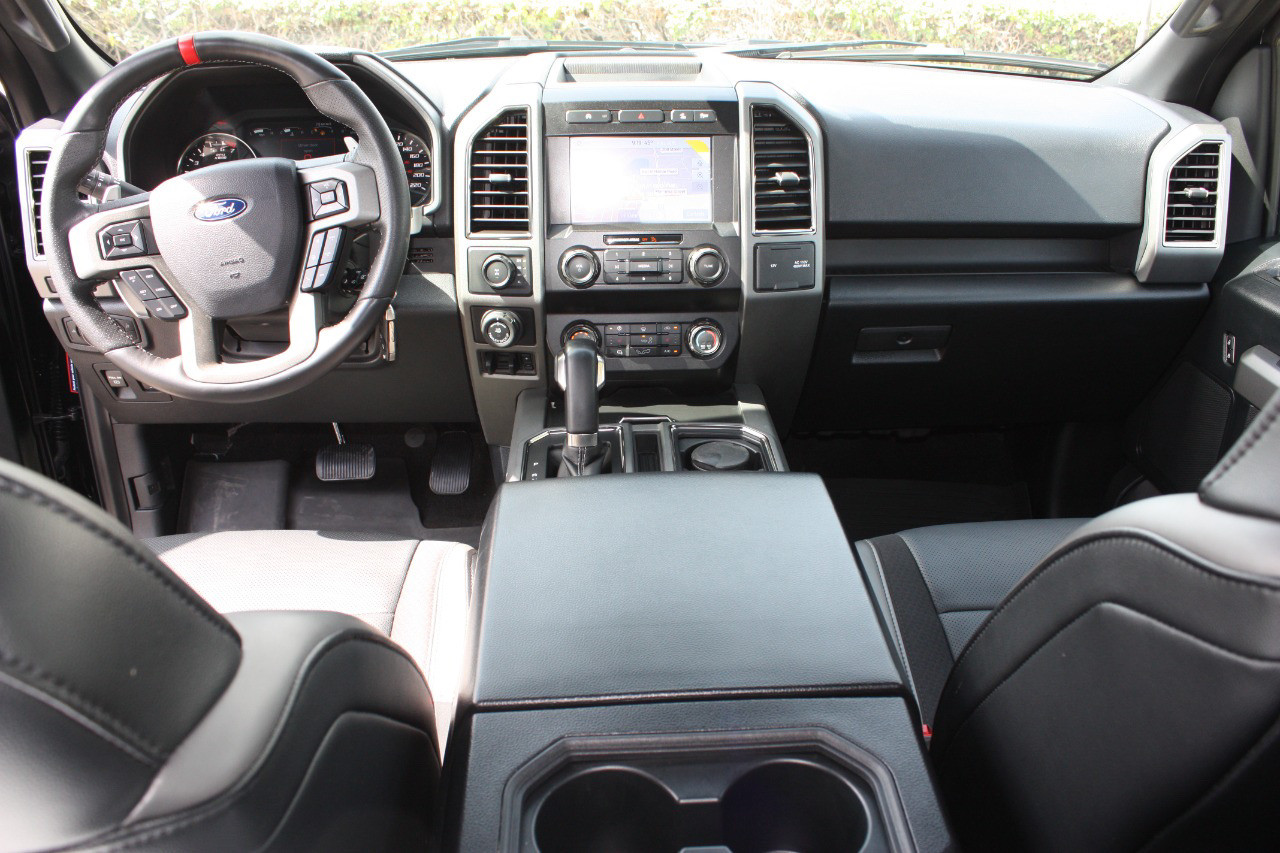 Ford Raptor - Image 8