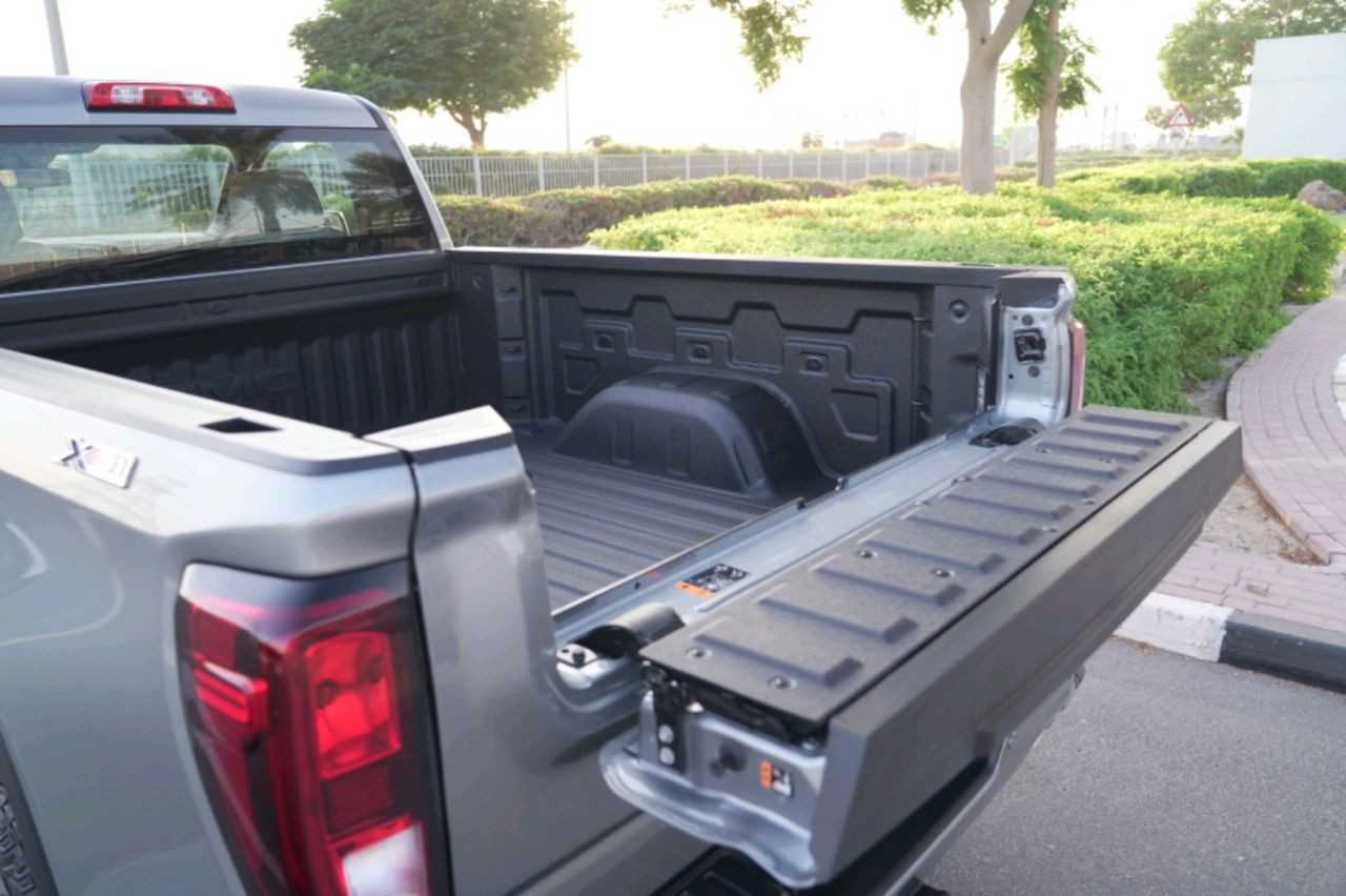 GMC Sierra - Image 6