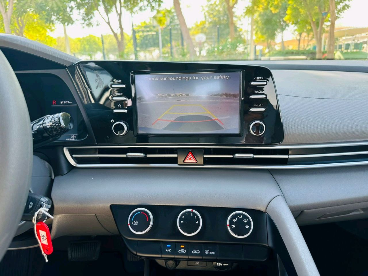 Hyundai Elantra - Image 6