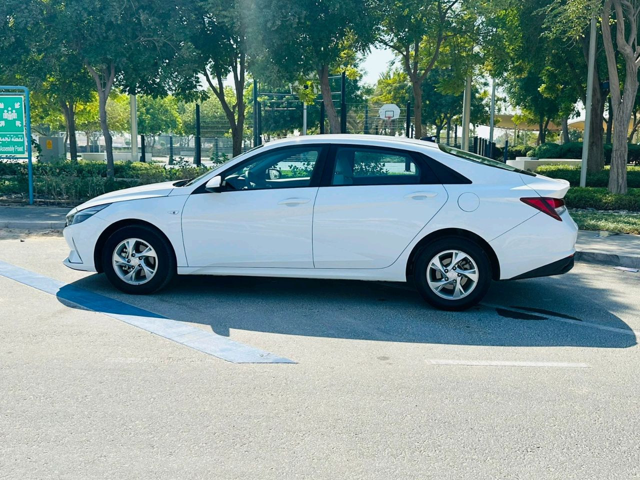 Hyundai Elantra - Image 9