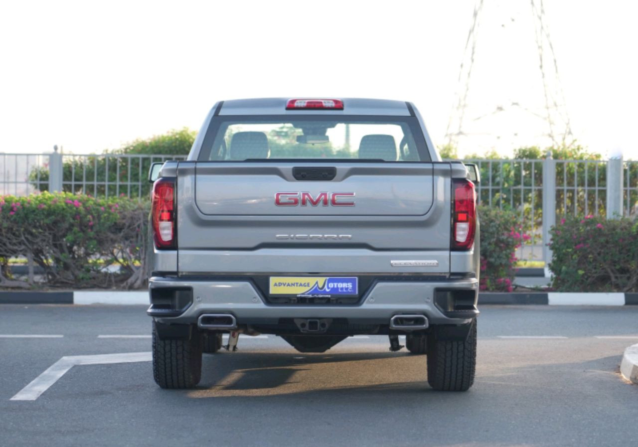 GMC Sierra - Image 8