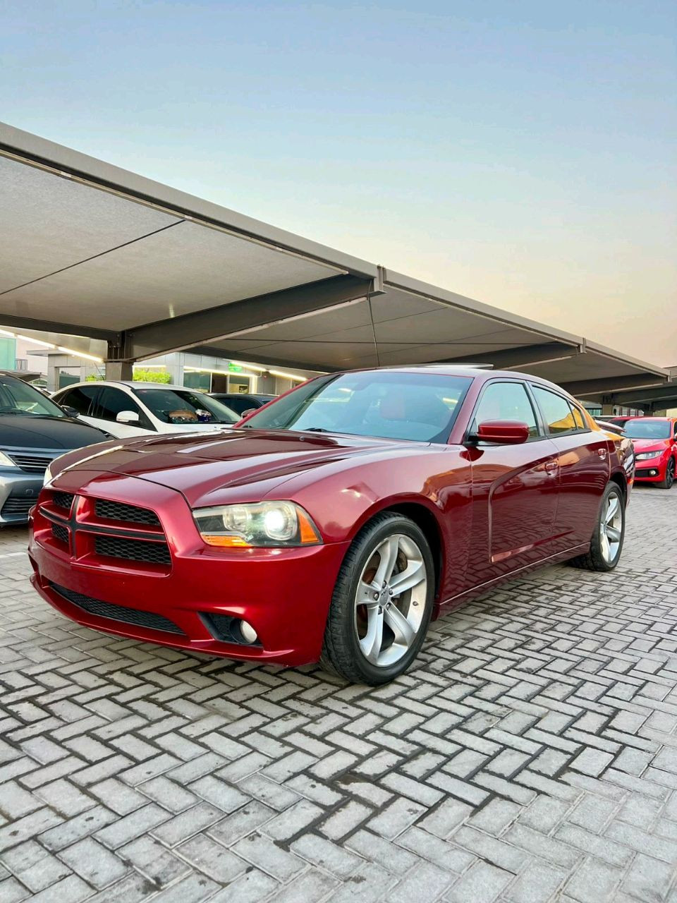 Dodge Charger - Image 12