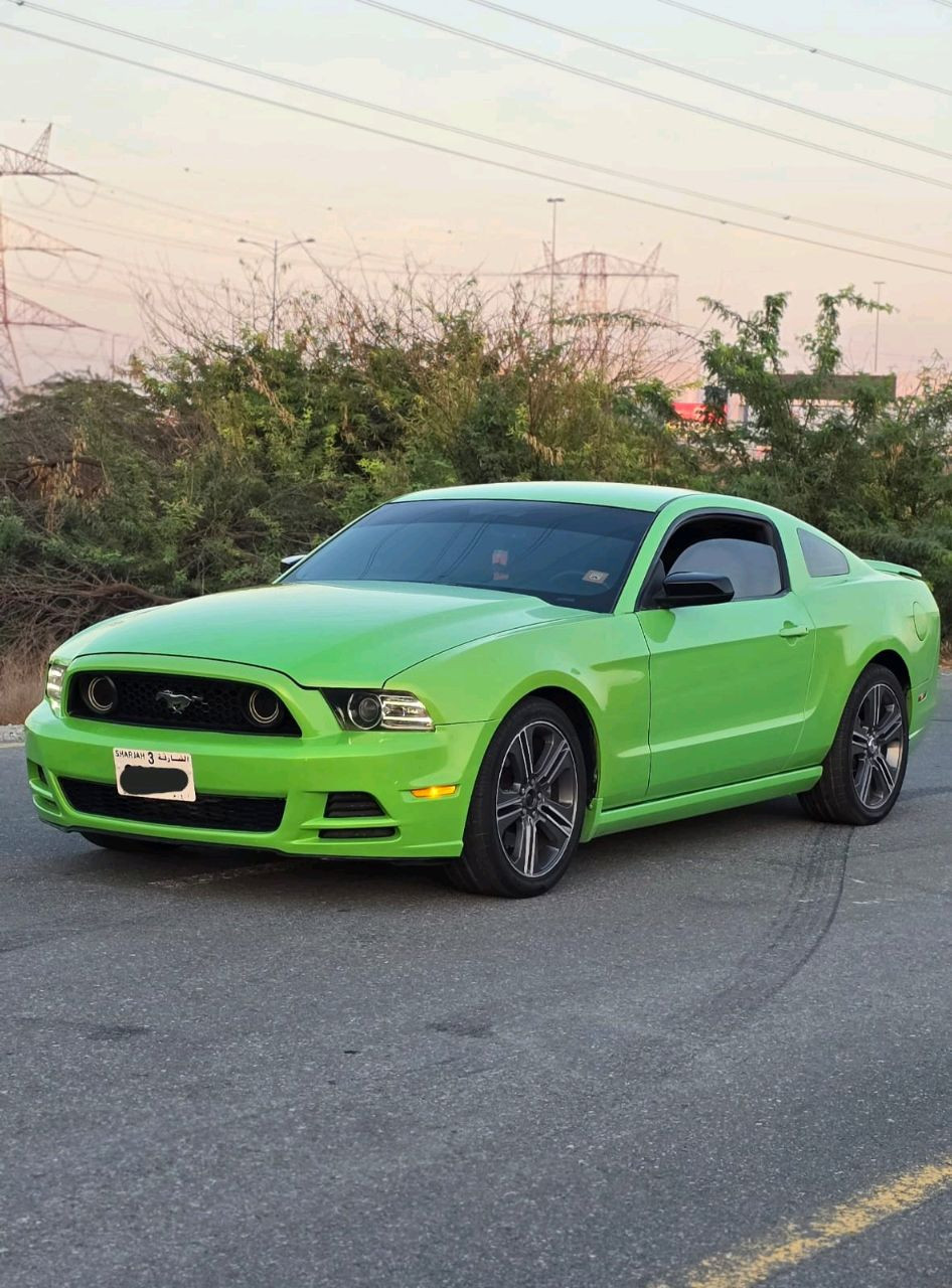 Ford Mustang - Image 10