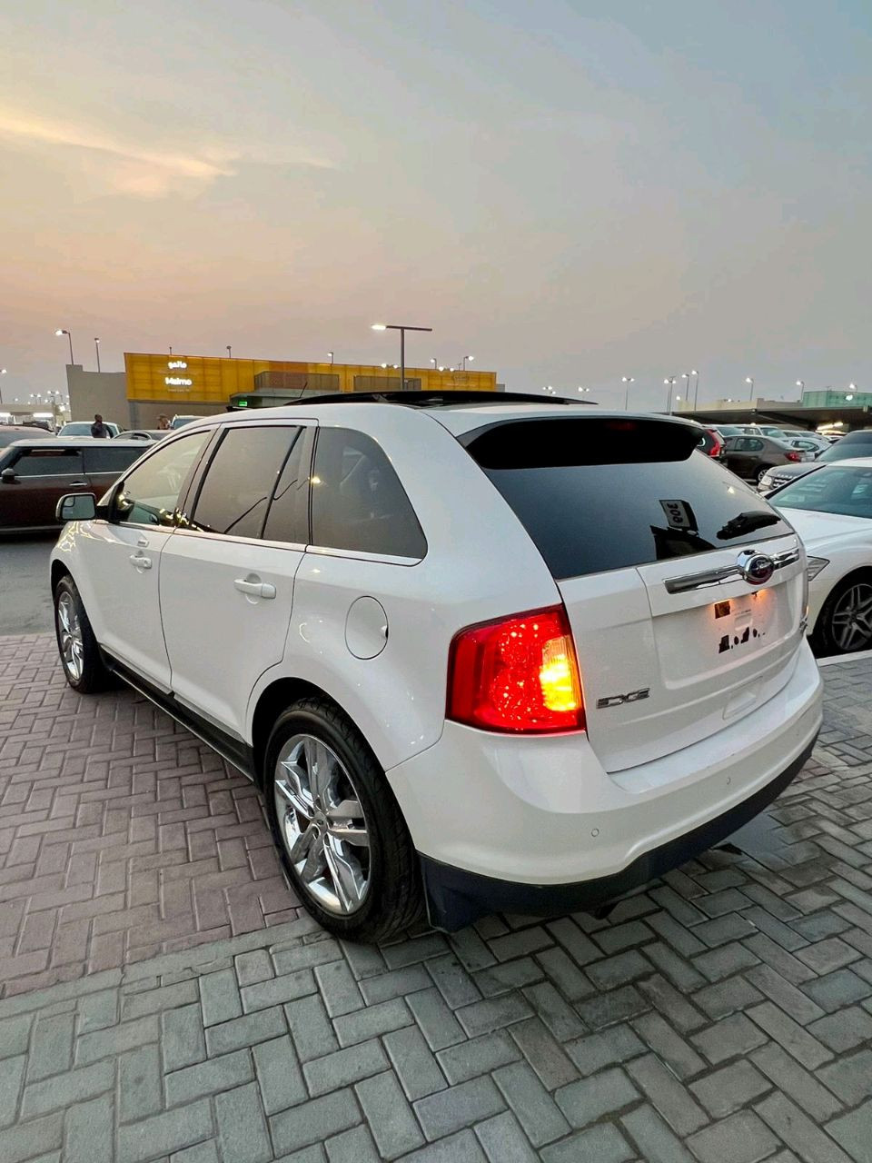 Ford Edge - Image 15