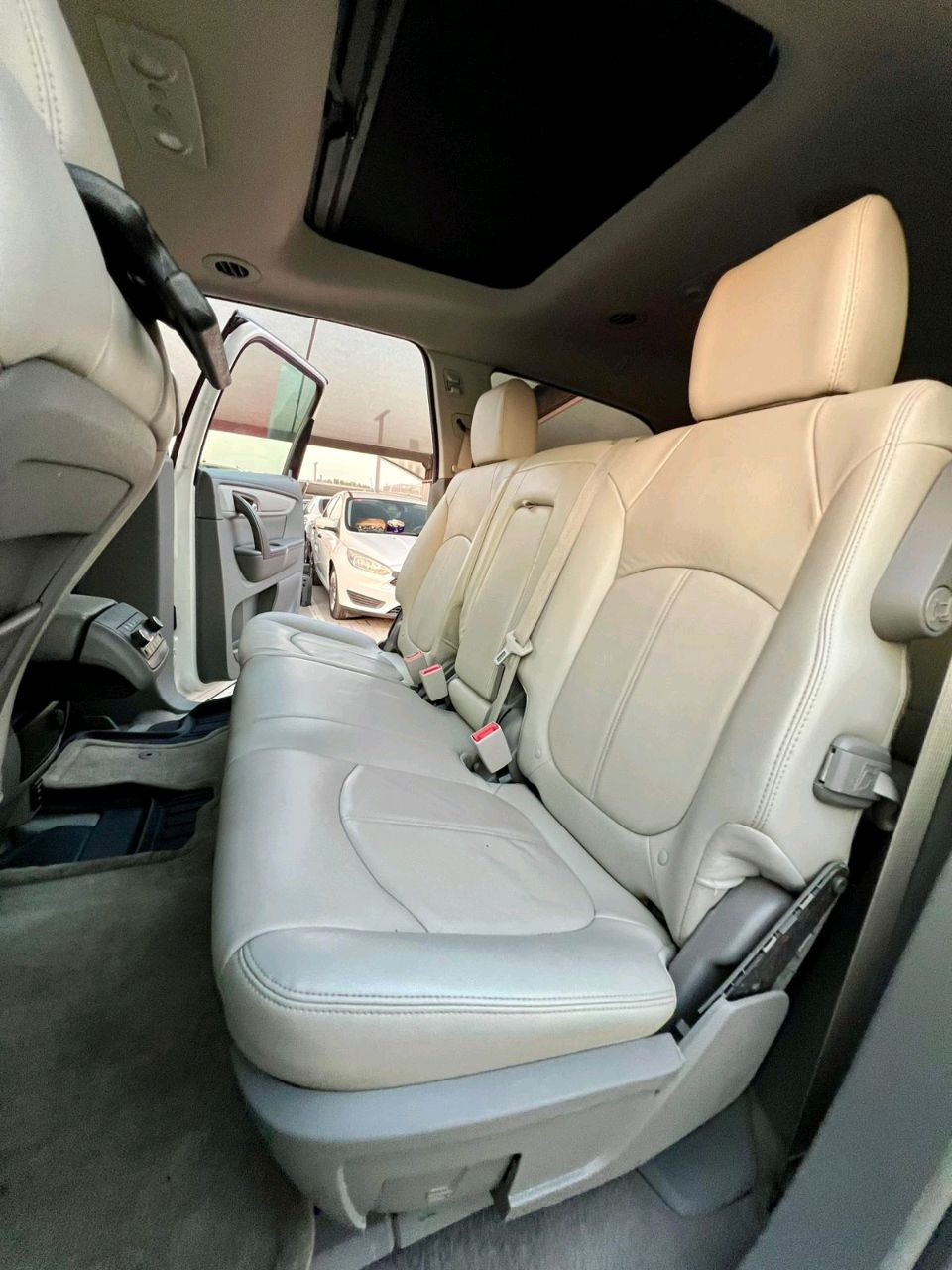 Chevrolet Traverse - Image 11
