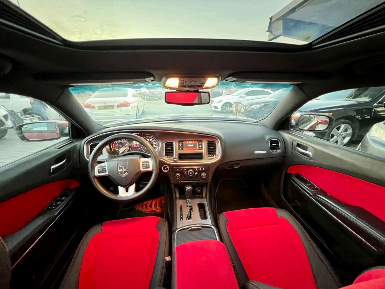 Dodge Charger - Image 10