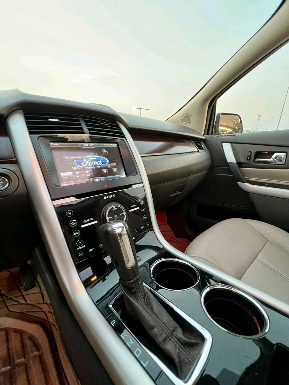 Ford Edge - Image 9