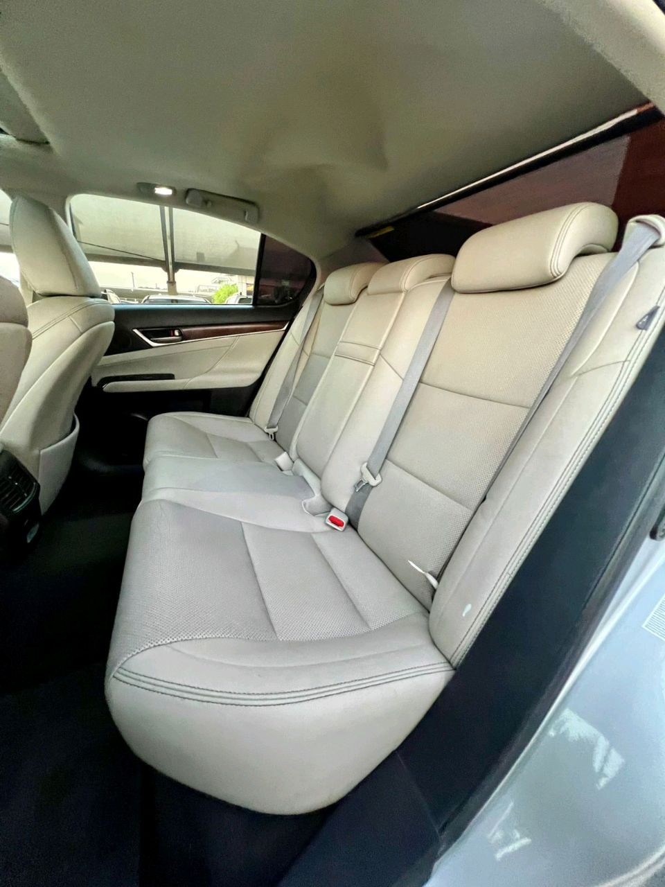 Lexus GS-Series - Image 3