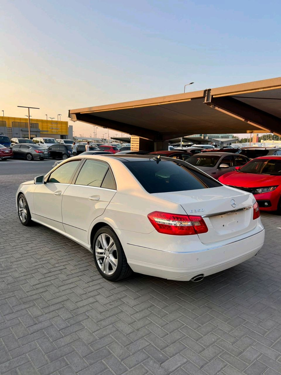 Mercedes Benz E-Class - Image 5