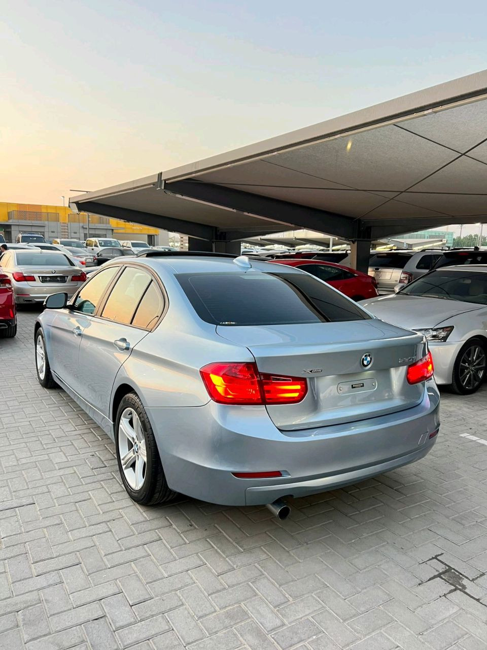 BMW 3-Series - Image 4