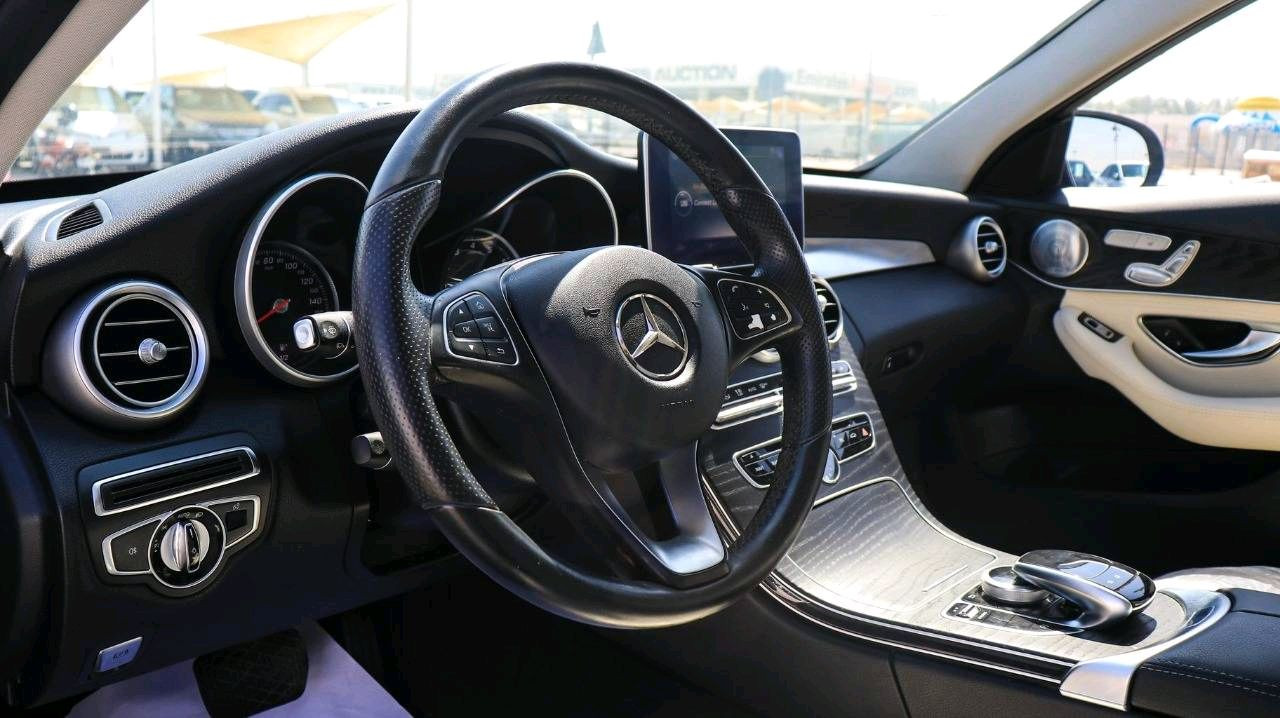 Mercedes Benz C-Class - Image 5