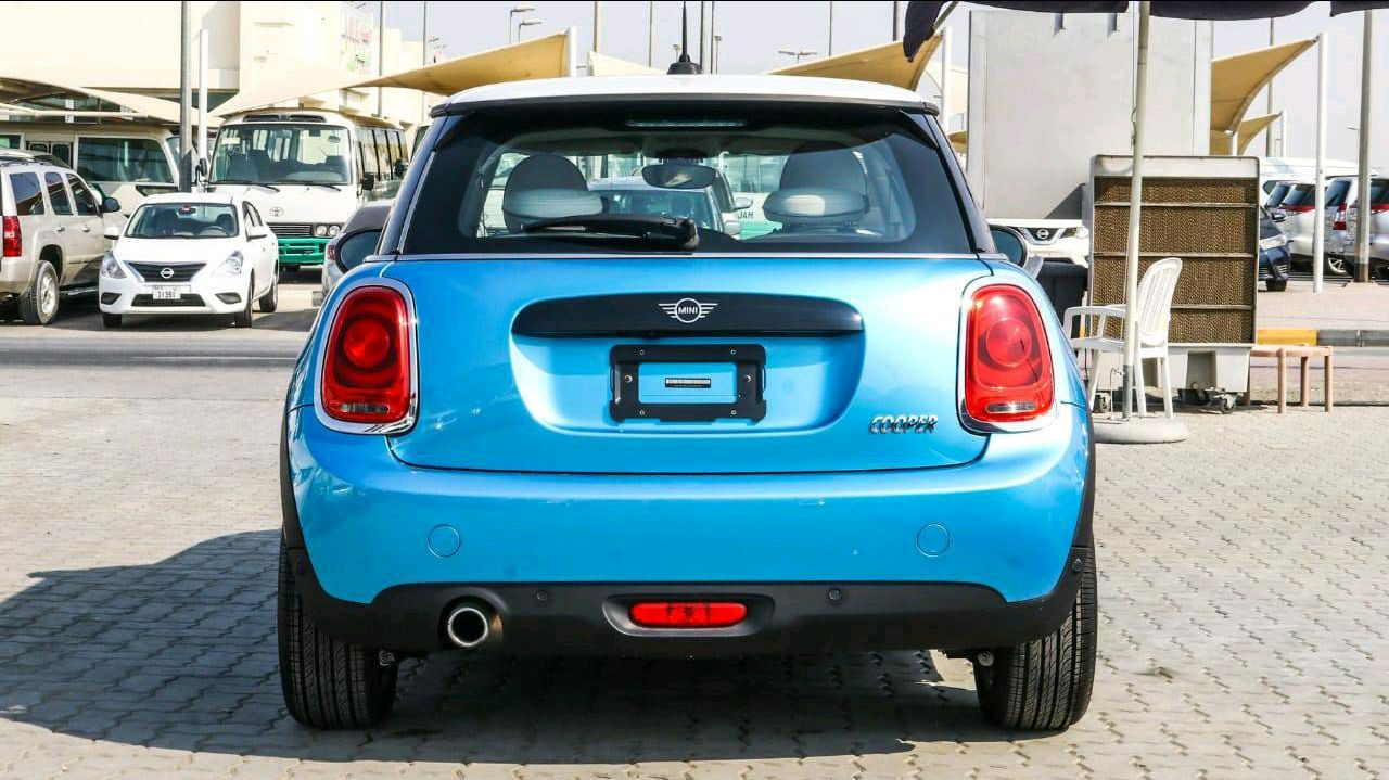 Mini Cooper Model S - Image 4