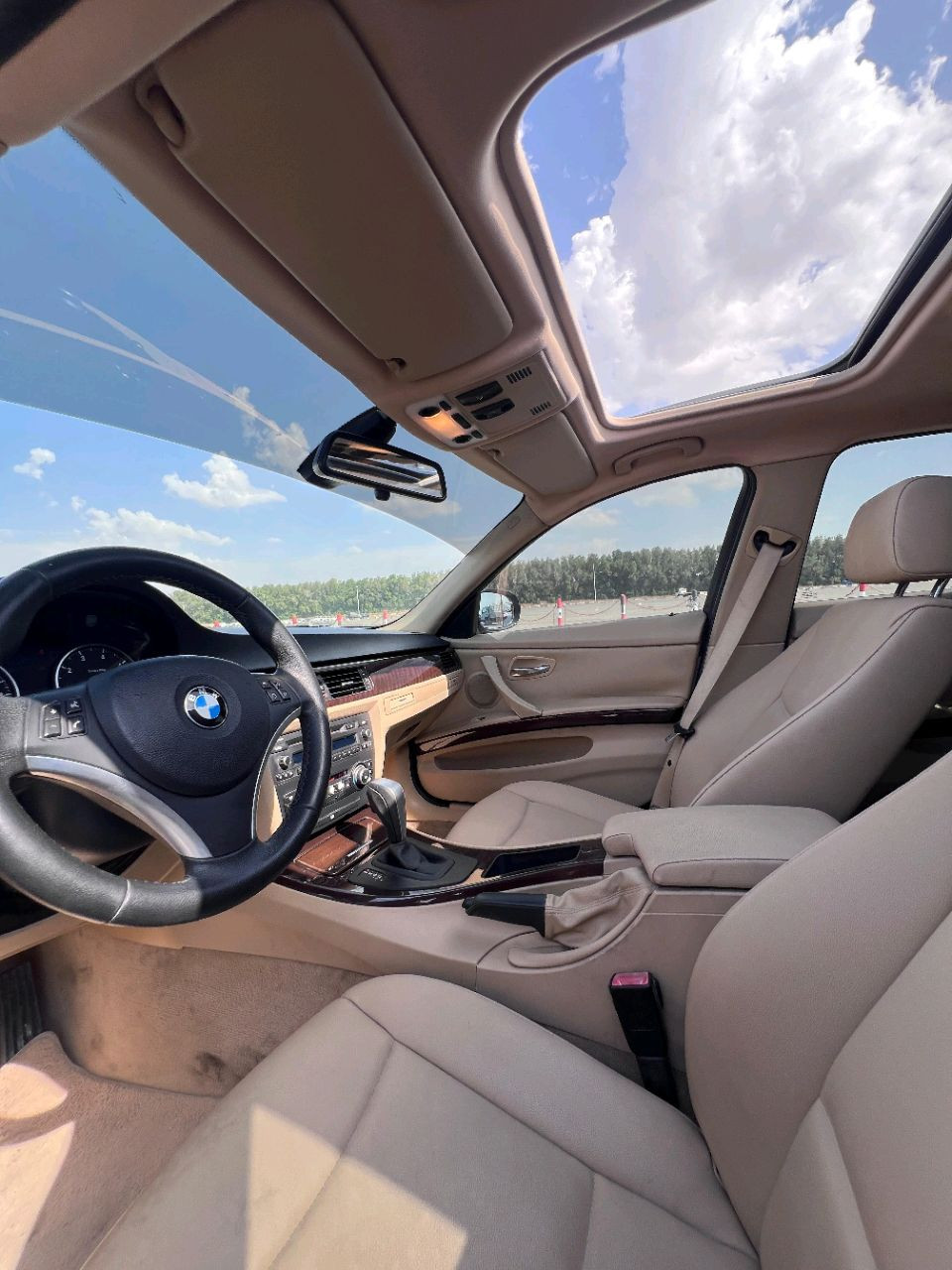 BMW 3-Series - Image 9