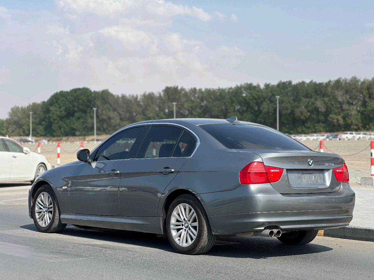 BMW 3-Series - Image 5
