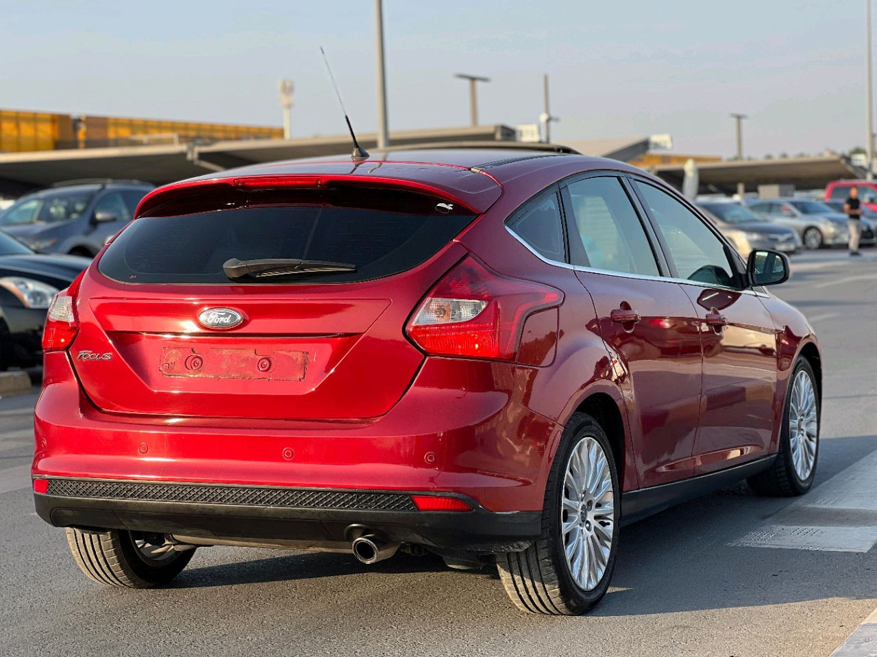 Ford Focus - Image 10