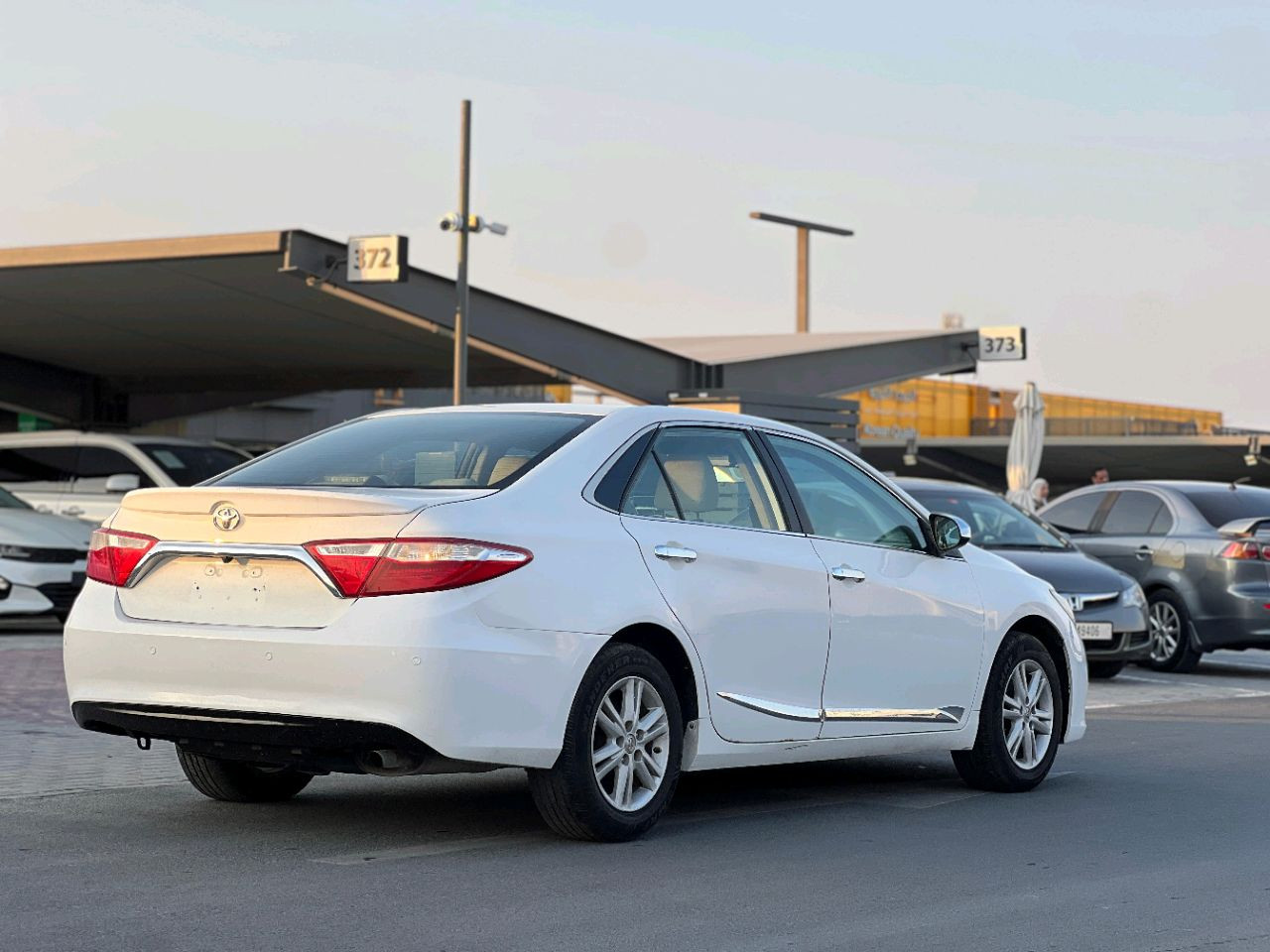 Toyota Camry - Image 8