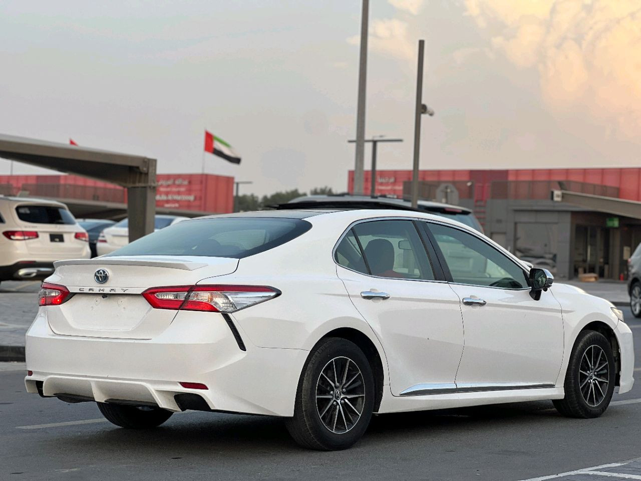 Toyota Camry - Image 9