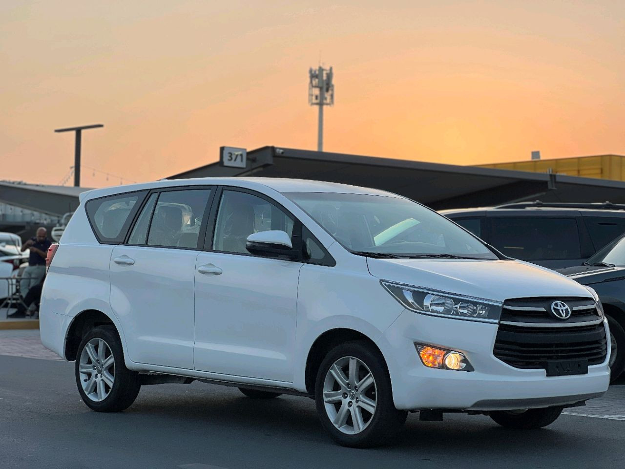 Toyota Innova - Image 5