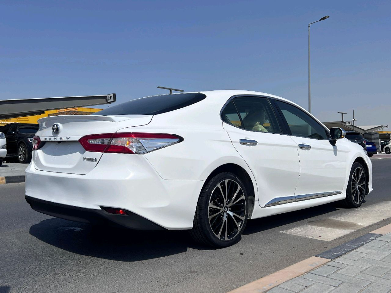 Toyota Camry - Image 6