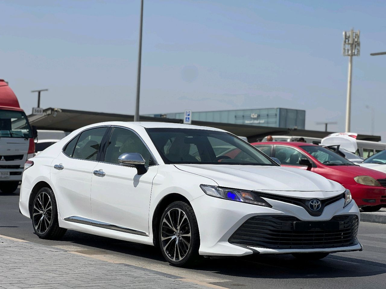 Toyota Camry - Image 4