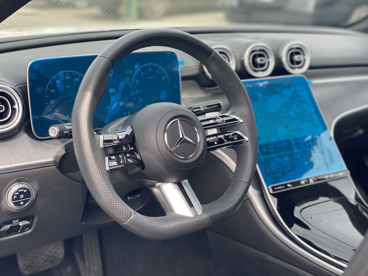 Mercedes Benz C-Class - Image 6