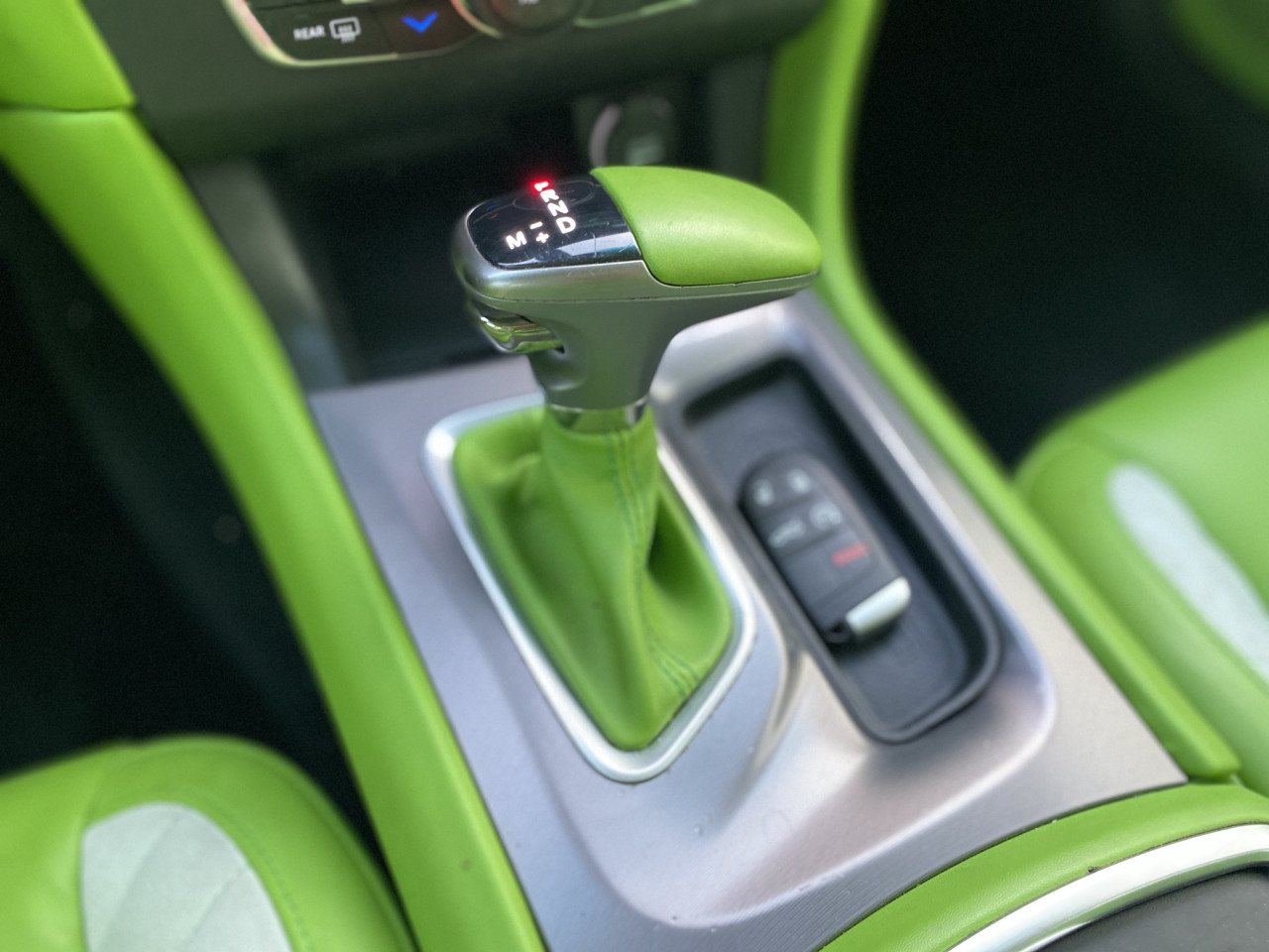 Dodge Charger - Image 10