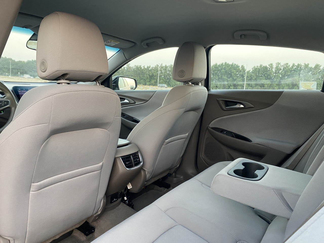 Chevrolet Malibu - Image 12