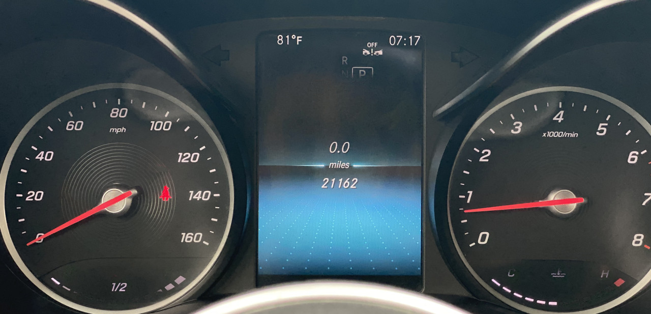 Mercedes Benz C-Class - Image 8