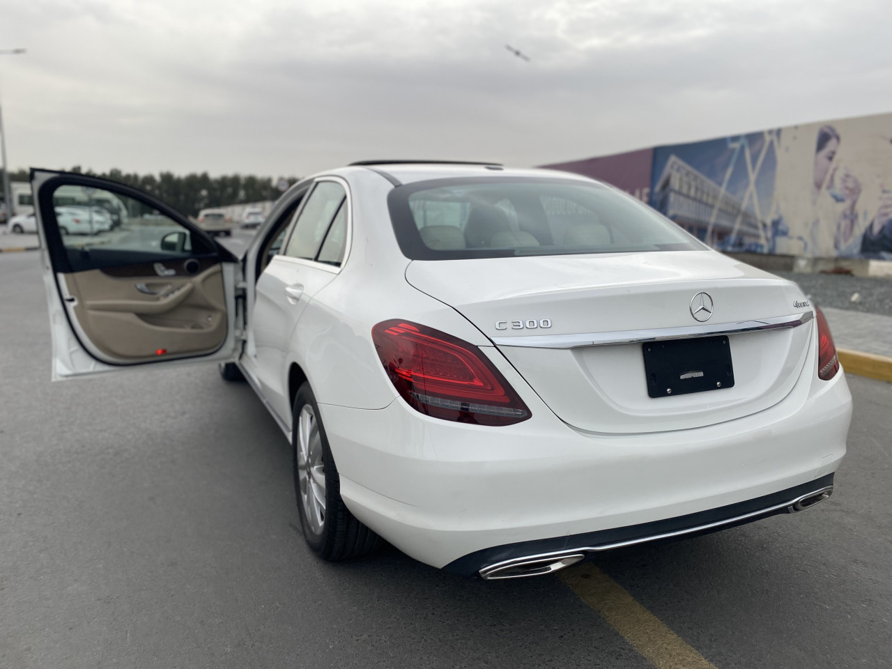 Mercedes Benz C-Class - Image 5