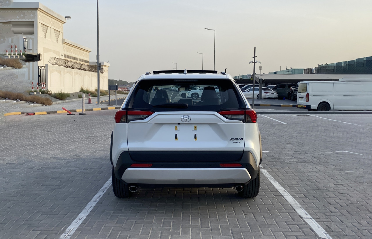 Toyota Rav 4 - Image 4
