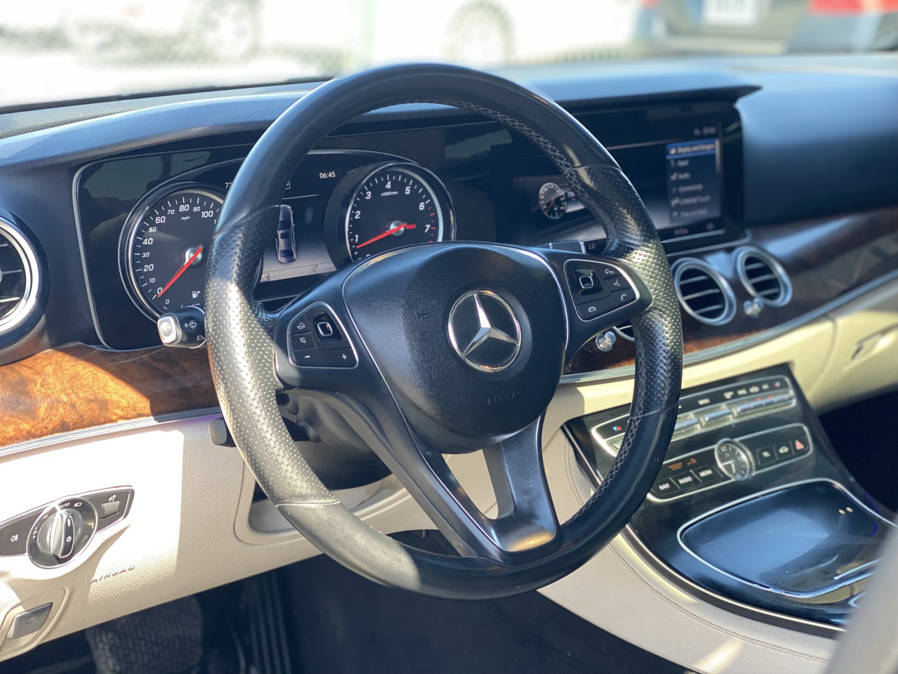 Mercedes Benz E-Class - Image 8