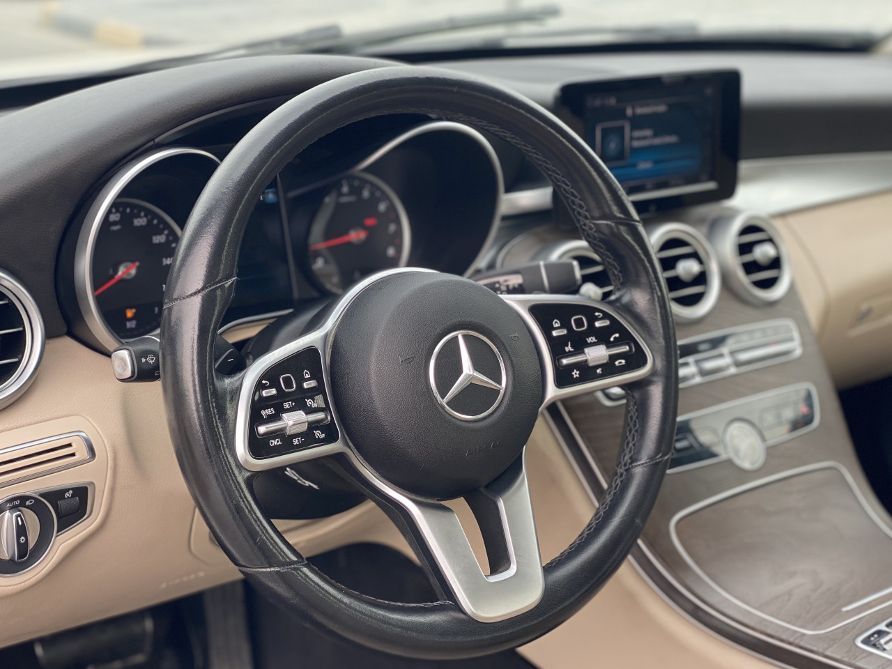Mercedes Benz C-Class - Image 4