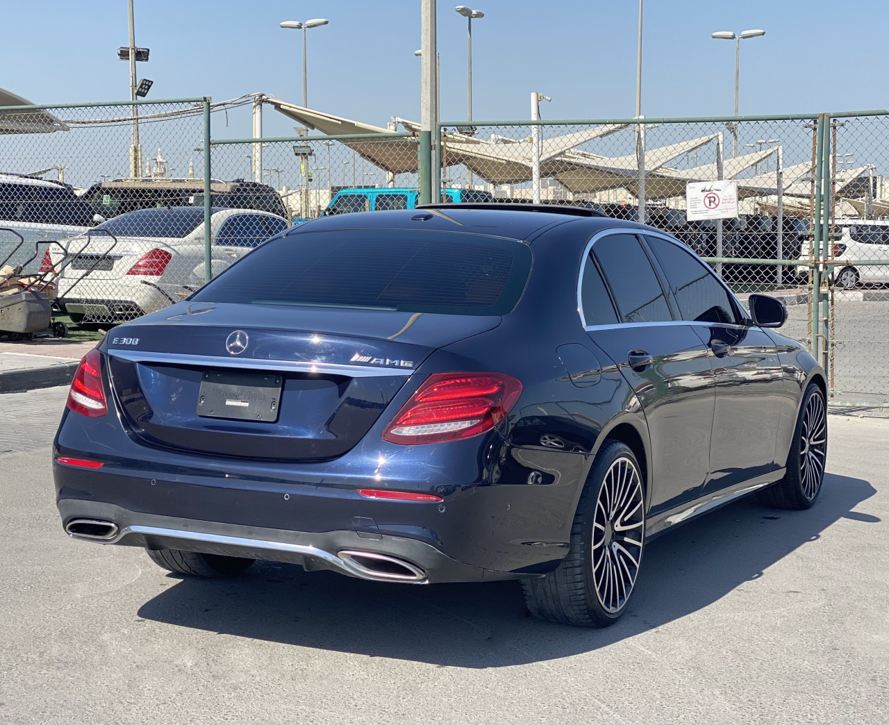 Mercedes Benz E-Class - Image 4