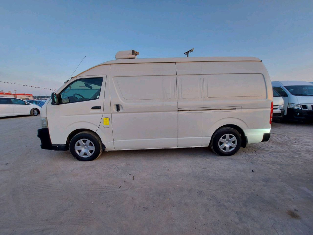 Toyota Hiace - Image 4