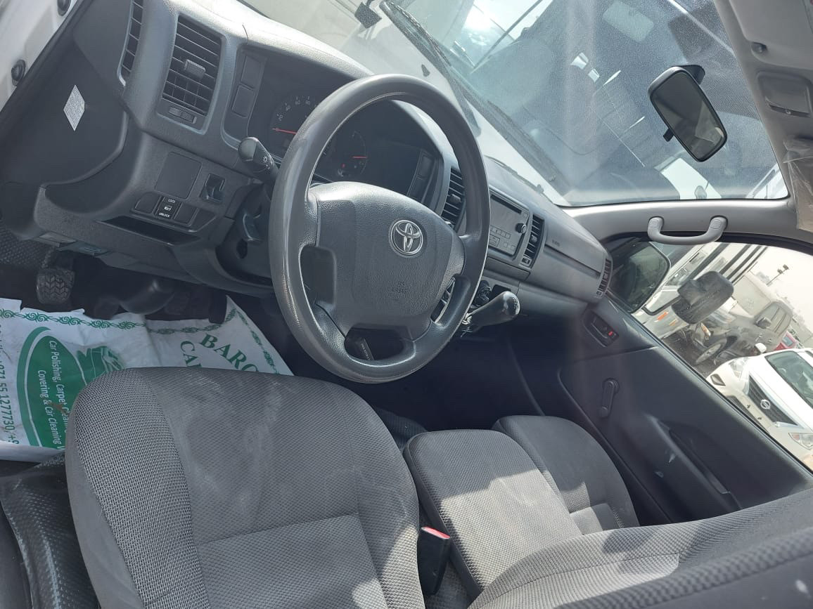 Toyota Hiace - Image 2
