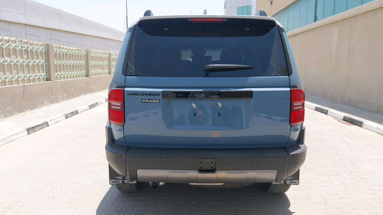 Toyota Prado - Image 5