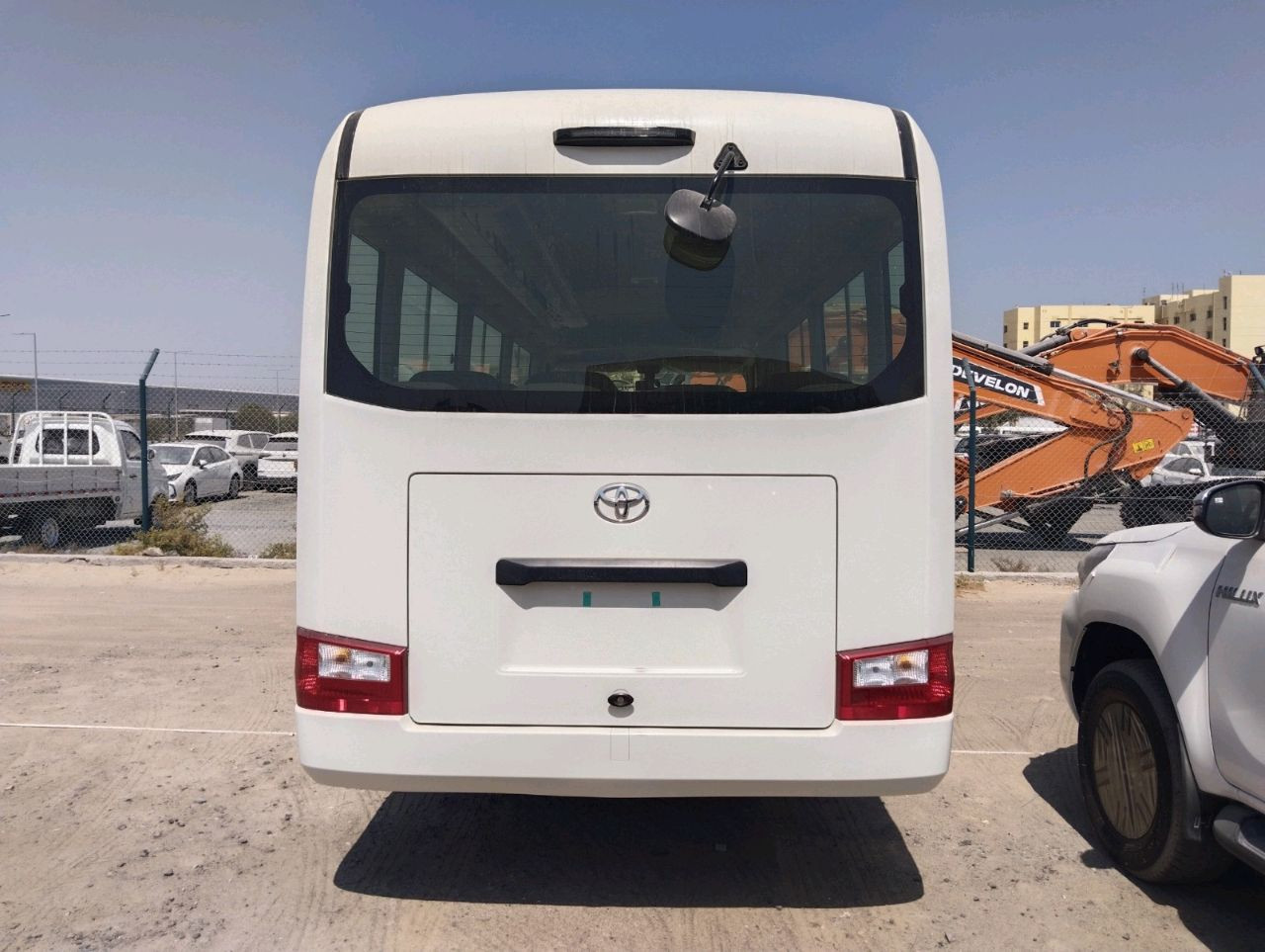 Toyota Coaster - Image 8